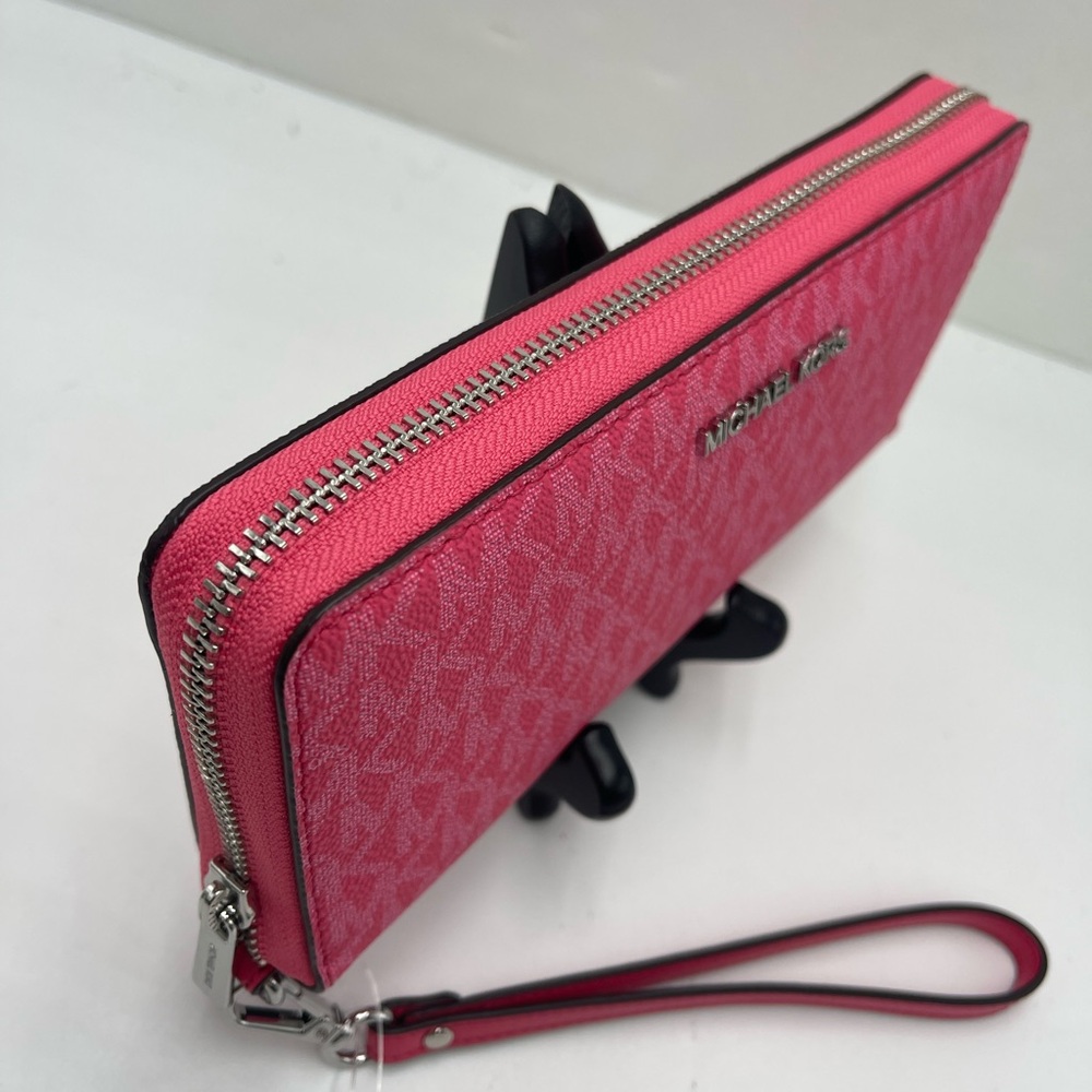 MICHAEL KORS Jet Set Large Signature Logo Continental Wallet Wristlet Phone NWT - Picture 11 of 16